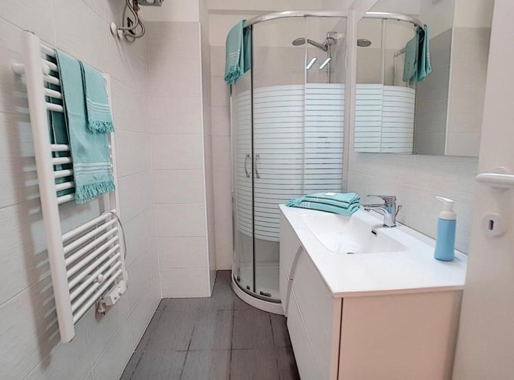 Charmant Appartement Au Coeur De Juan Les Pins Antibes Zewnętrze zdjęcie